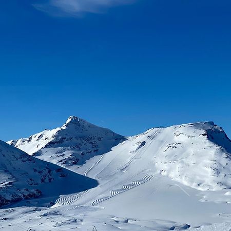 Crap Da Flem - 3.5 Zimmer Ferienwohnung Am Sonnenhang Von Flims Bagian luar foto