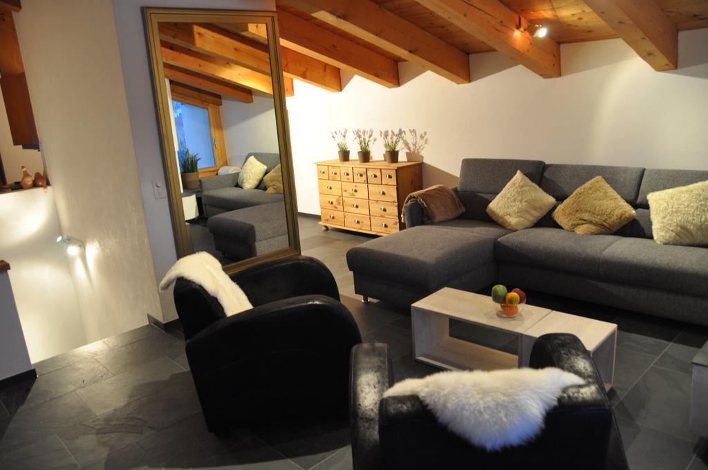 Crap Da Flem - 3.5 Zimmer Ferienwohnung Am Sonnenhang Von Flims Bagian luar foto